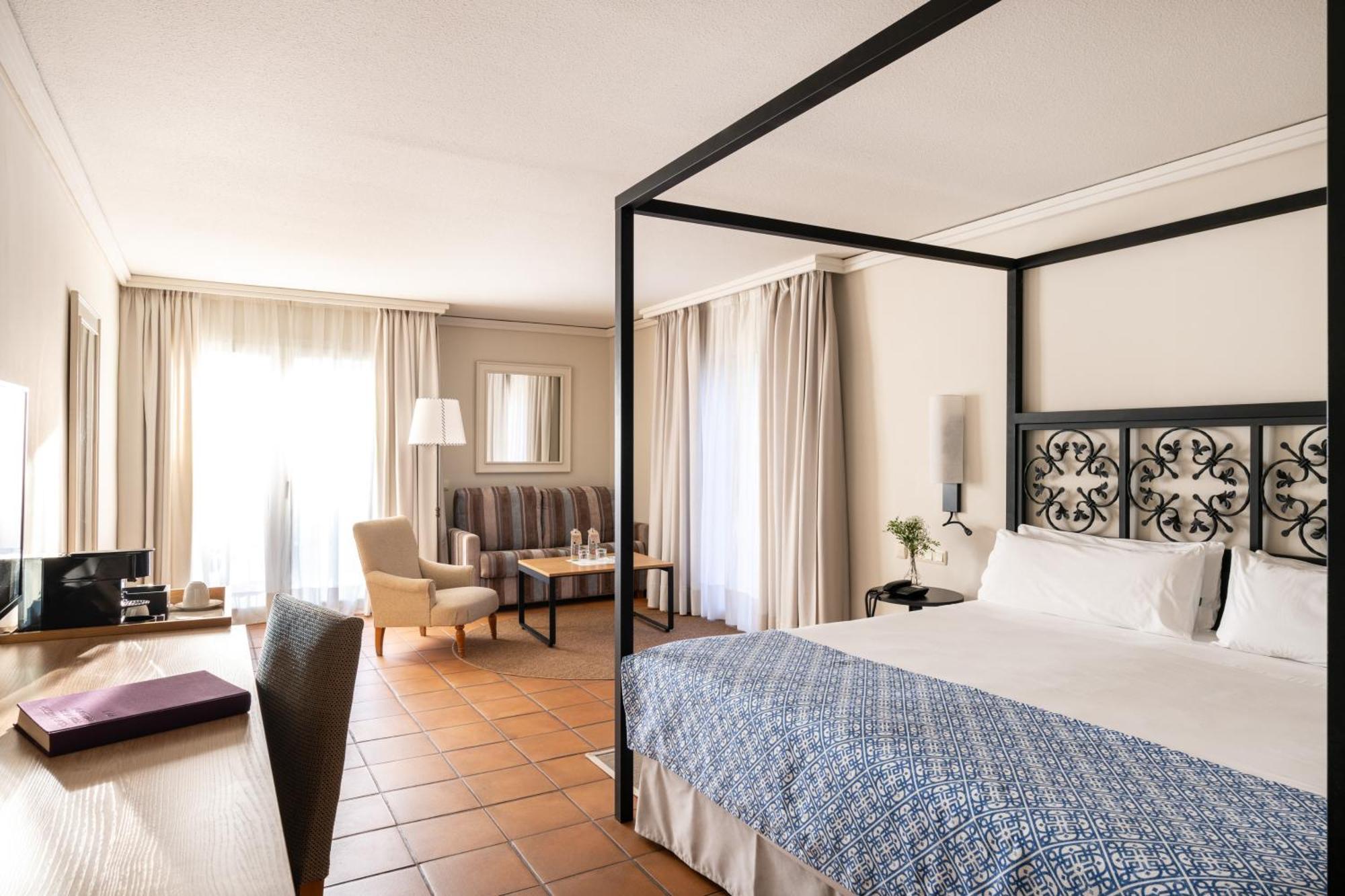 ปาราดอร์ เด มาลากา จิบราลฟาโร Hotel ภายนอก รูปภาพ